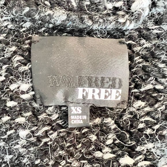 Cardigan sweater - Picture 2 of 3